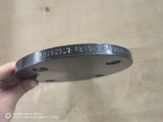 EN1092-1 맹인플랜지 TYPE05 DIN2527 PN16 DN200은 탄소강 P250GH P245GH를 만들었습니다